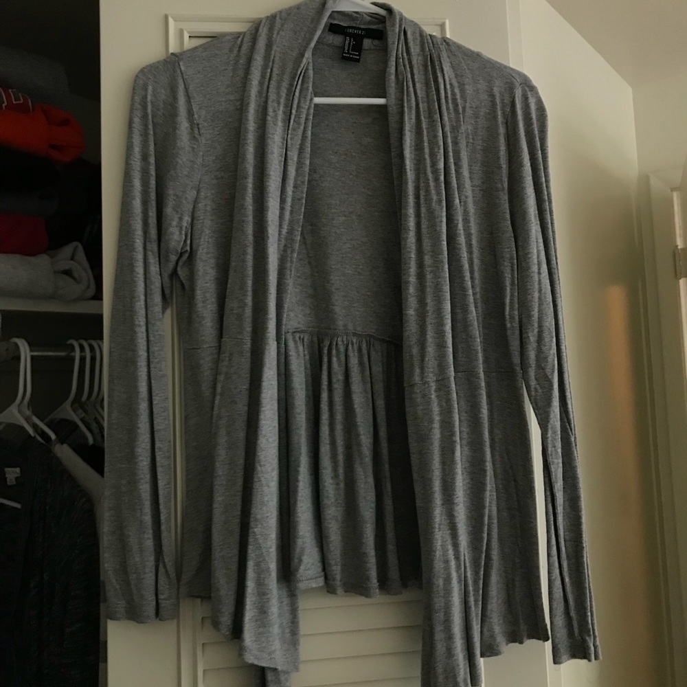Loose gray cardigan